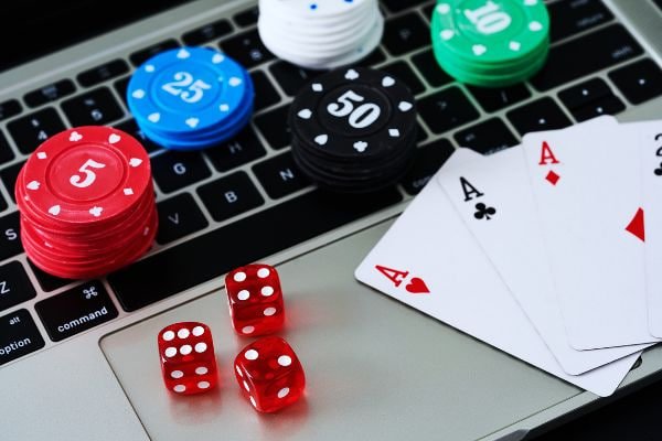 Berbagai metode pembayaran yang tersedia di mamibet88 termasuk DANA, OVO, GoPay, dan bank lokal